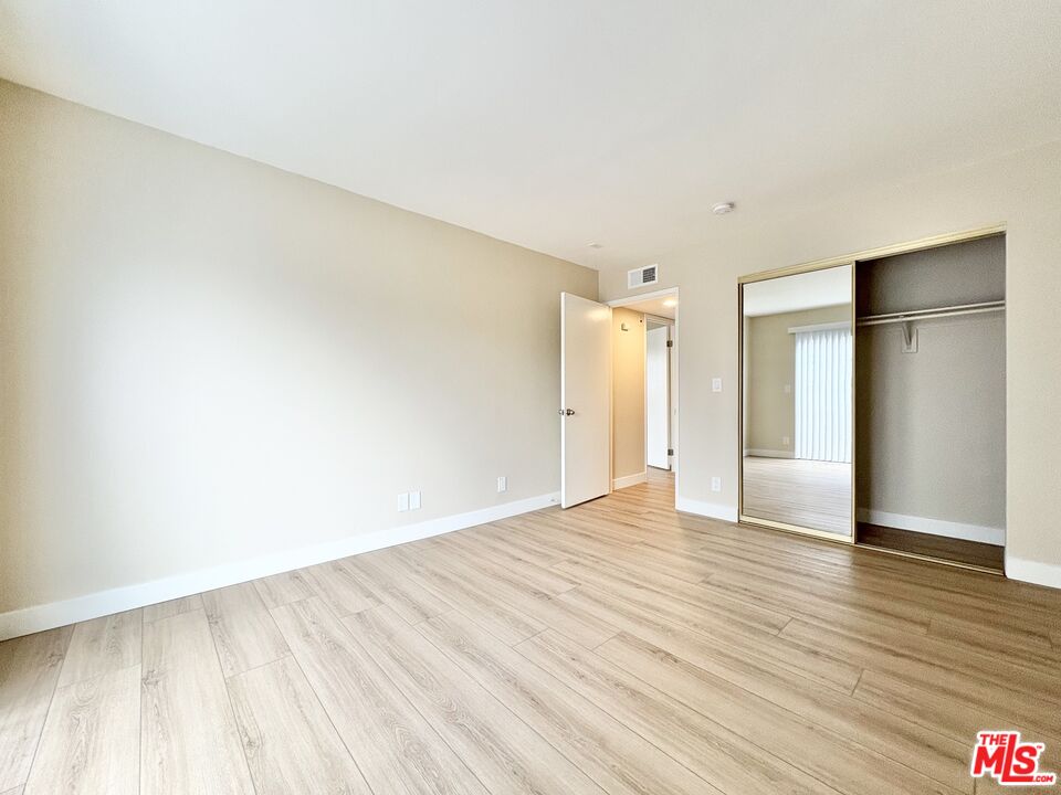 6202 Fulton Ave Unit: Unit 101