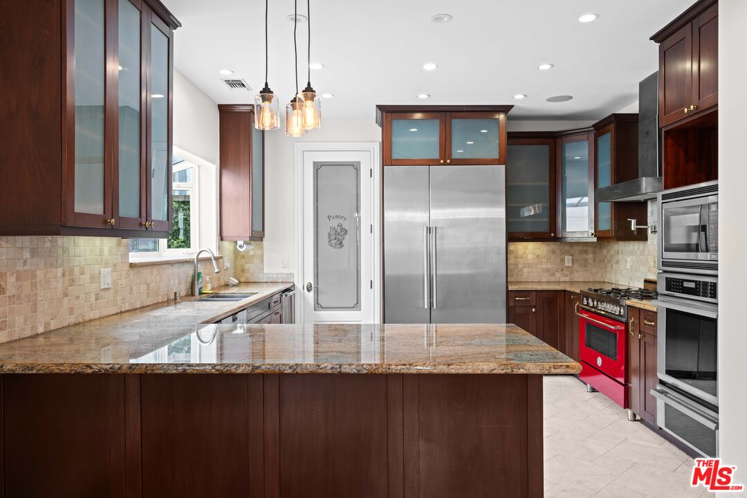 420 S Beverwil Dr Unit: B