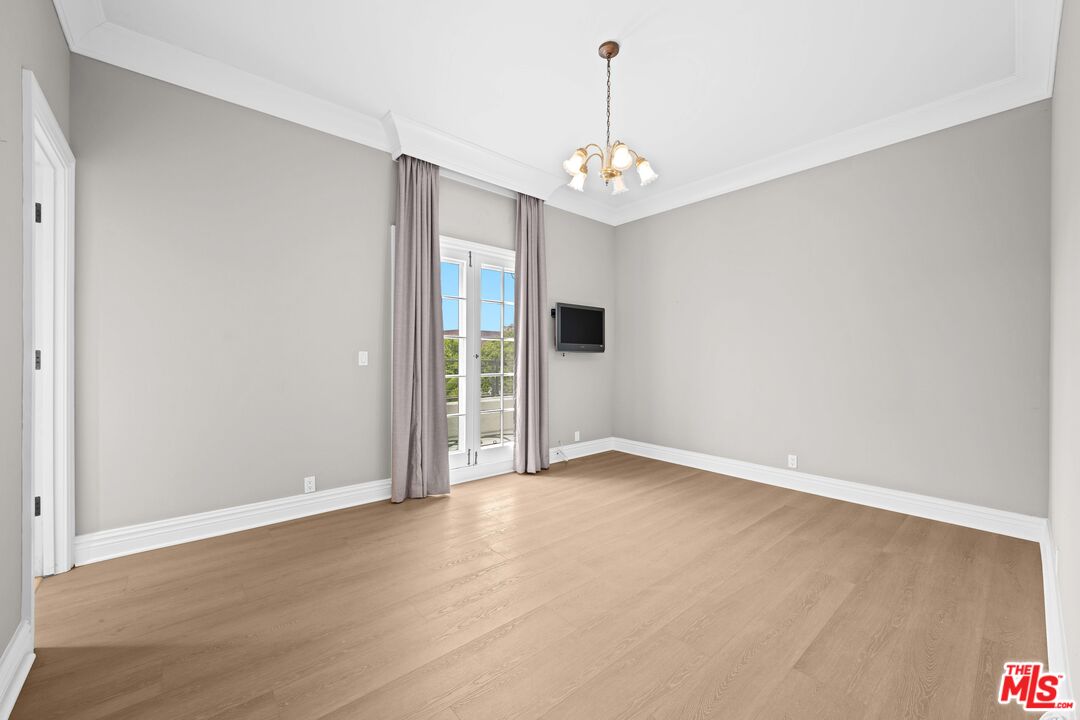 420 S Beverwil Dr Unit: B