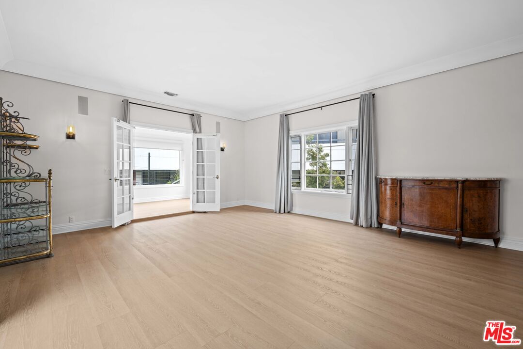 420 S Beverwil Dr Unit: B