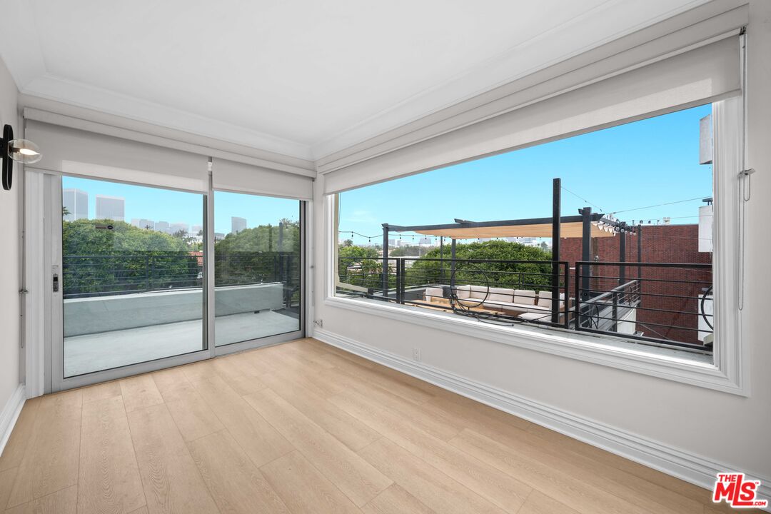 420 S Beverwil Dr Unit: B