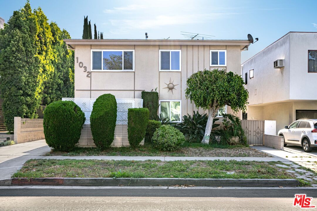 1032 S Bedford St Unit: 3