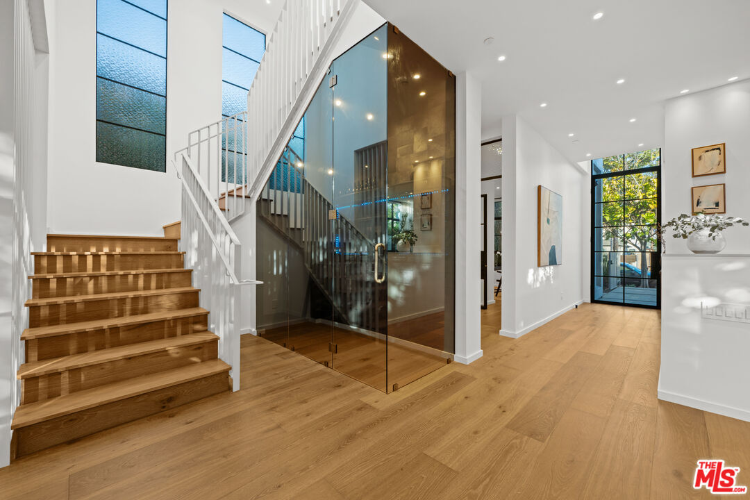 745 Sunset Ave