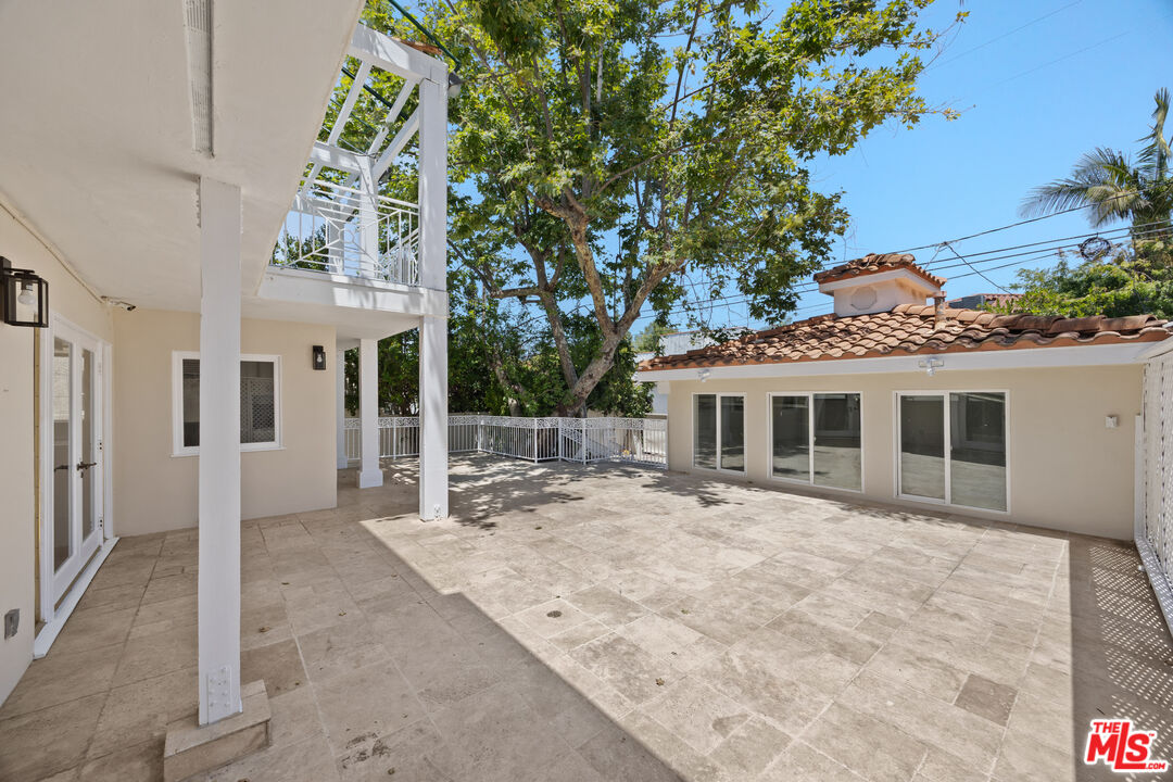 244 S Almont Dr