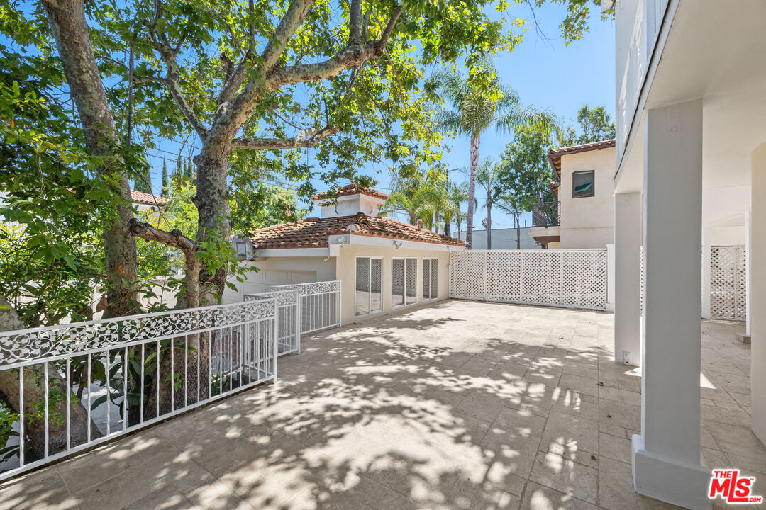 244 S Almont Dr