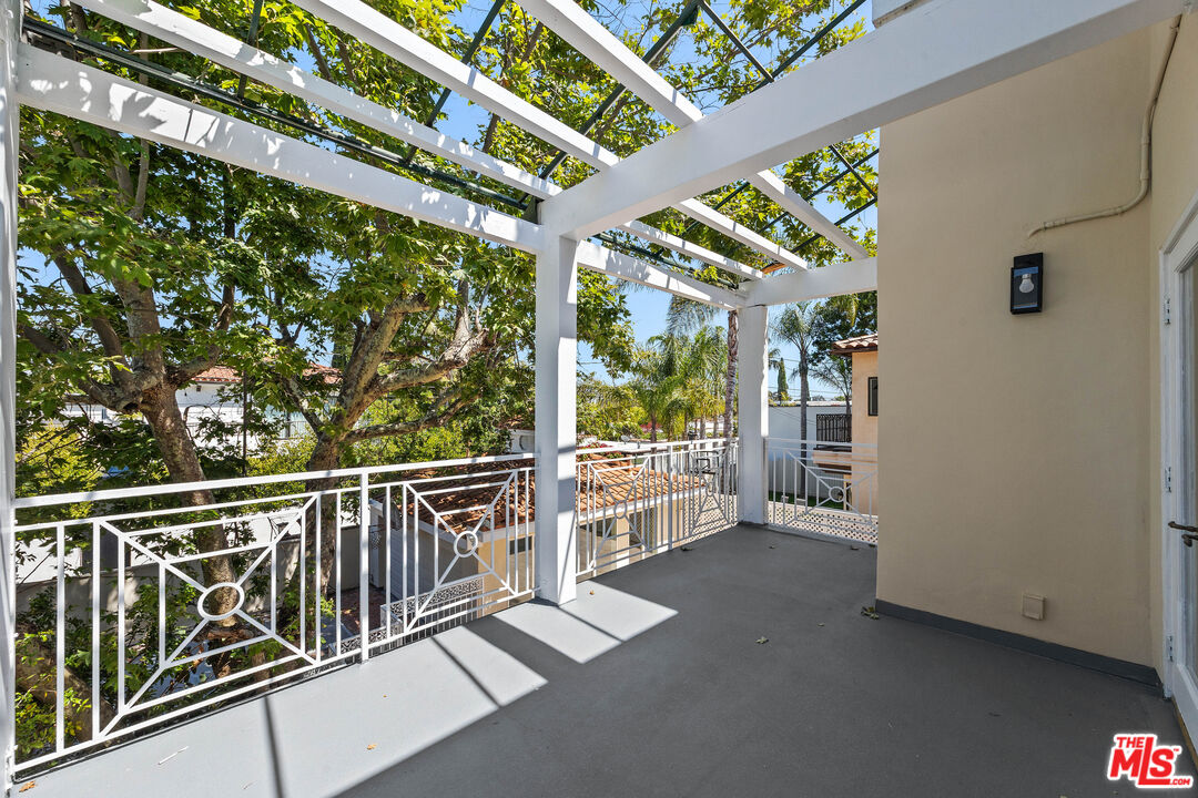 244 S Almont Dr