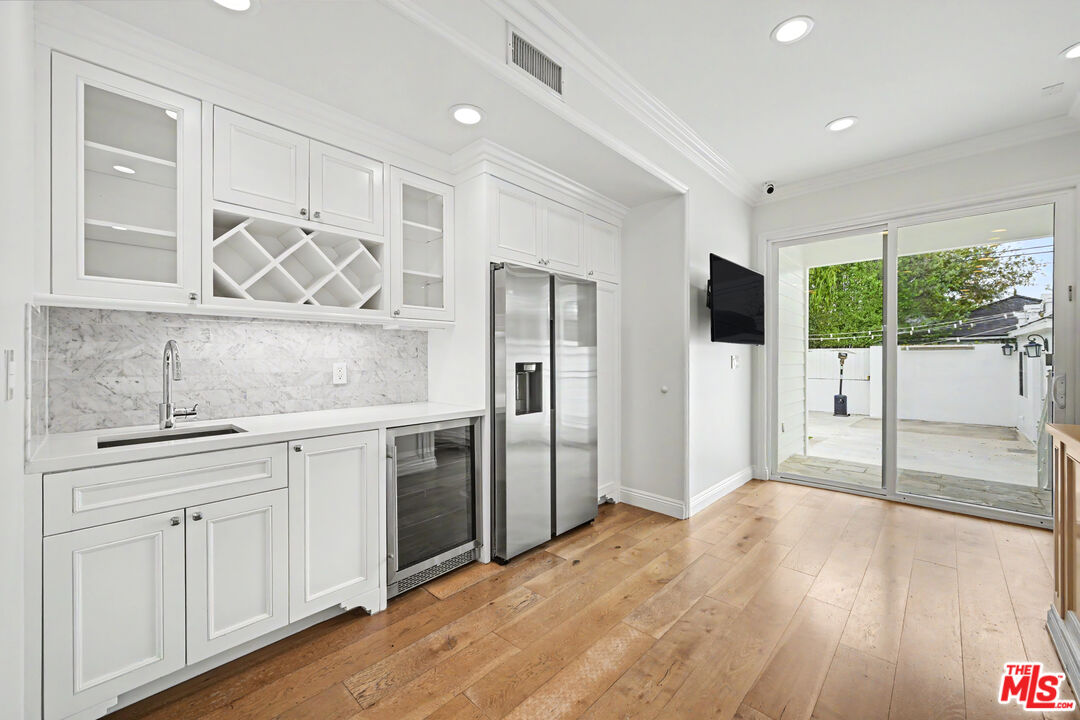 1908 S Durango Ave