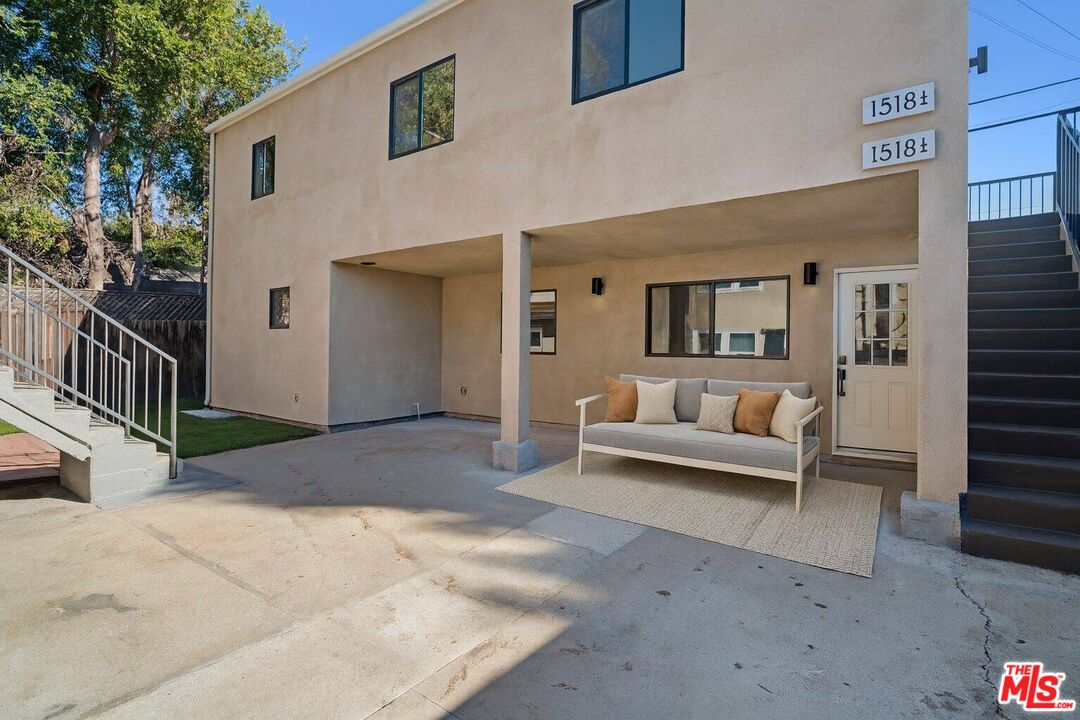 1518 Stearns Dr