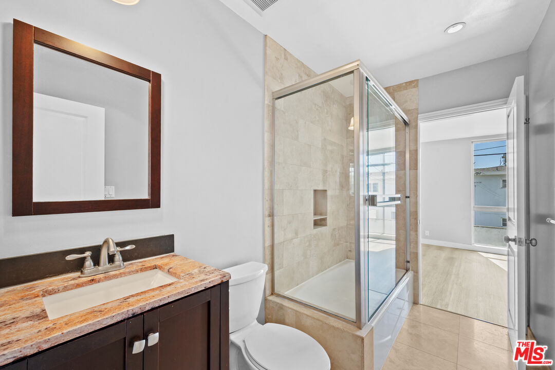 8638 Cashio St Unit: 8