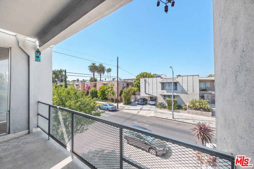 8638 Cashio St Unit: 8