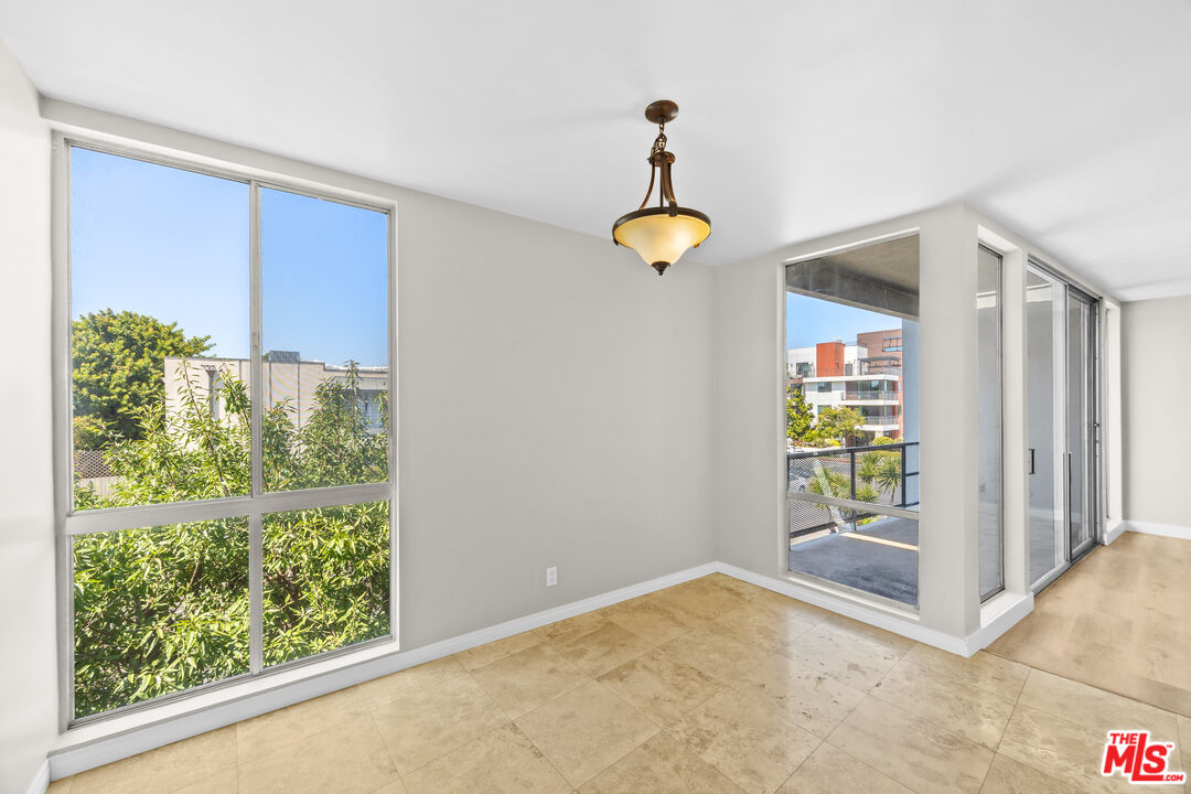 8638 Cashio St Unit: 8