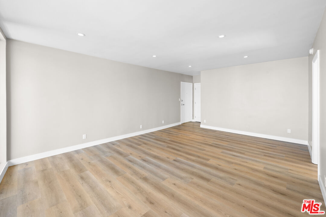 8638 Cashio St Unit: 8