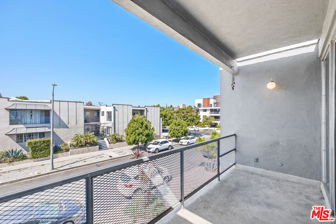 8638 Cashio St Unit: 8
