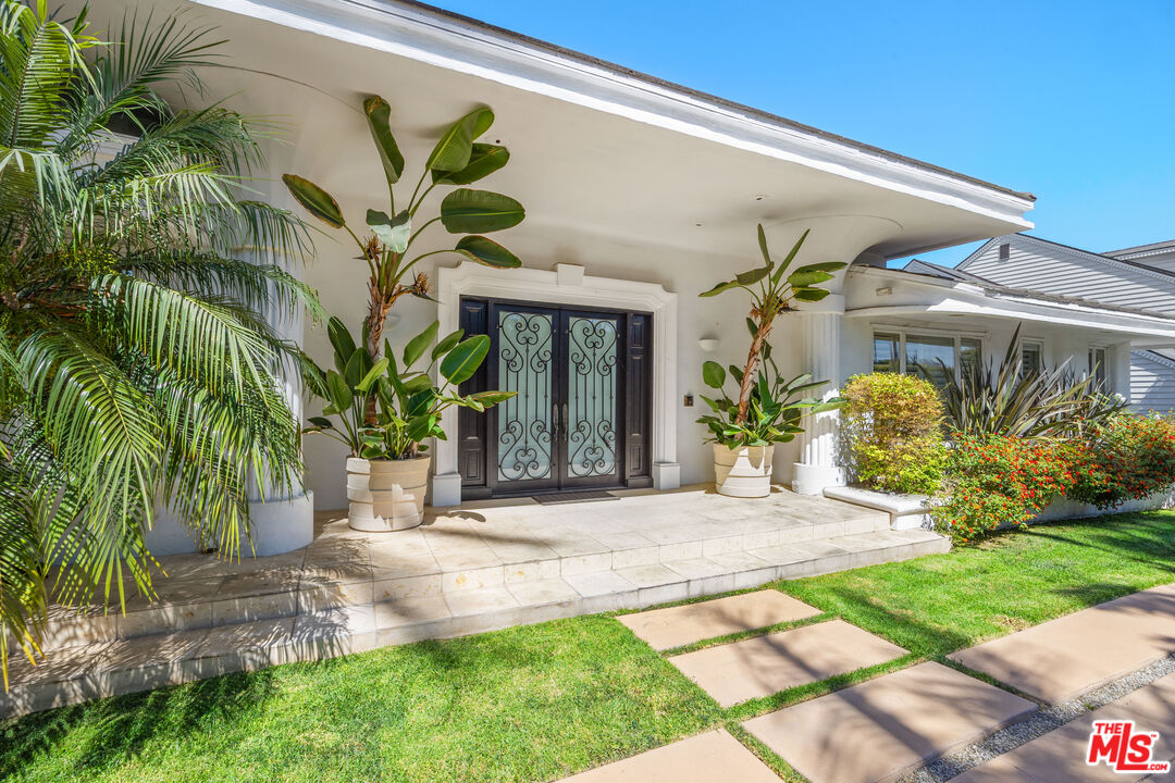 716 N Beverly Dr