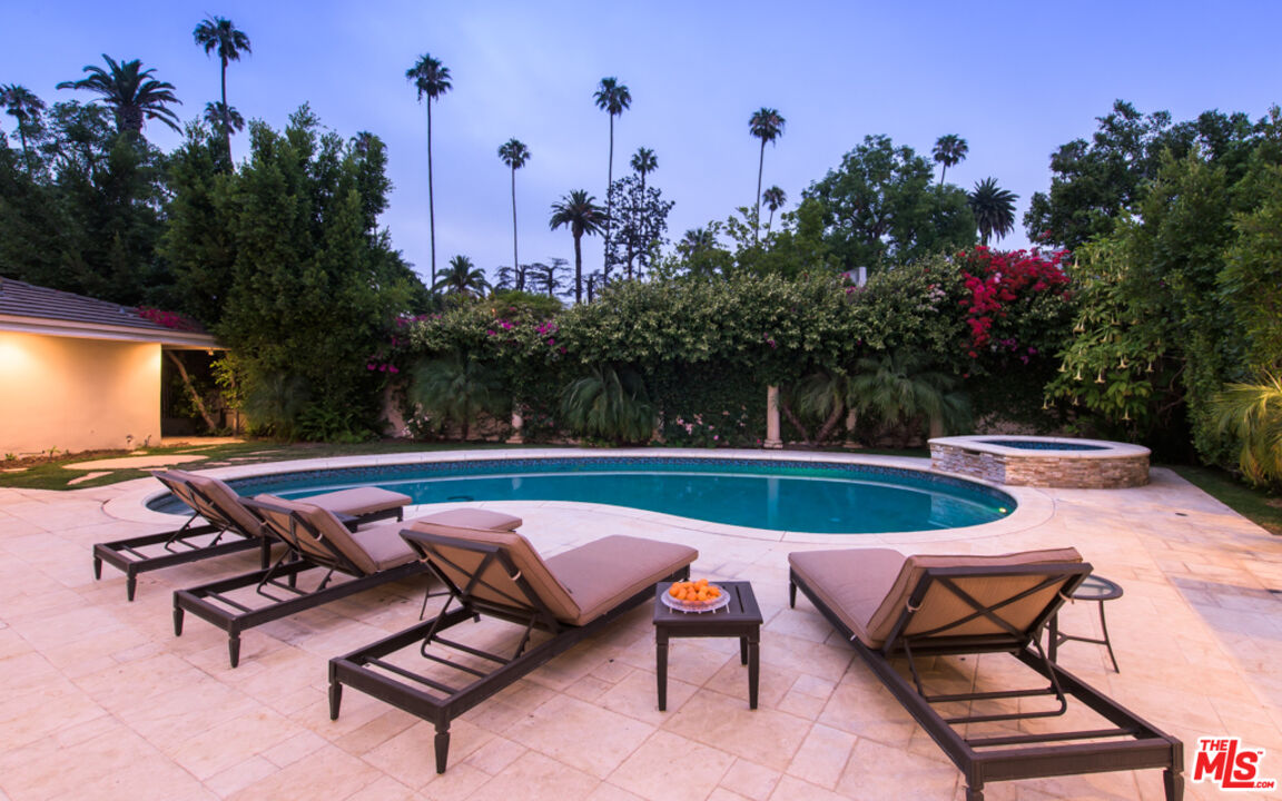 716 N Beverly Dr