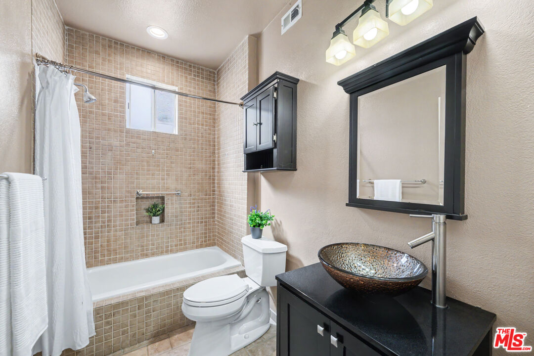 1200 S Corning St Unit: P303