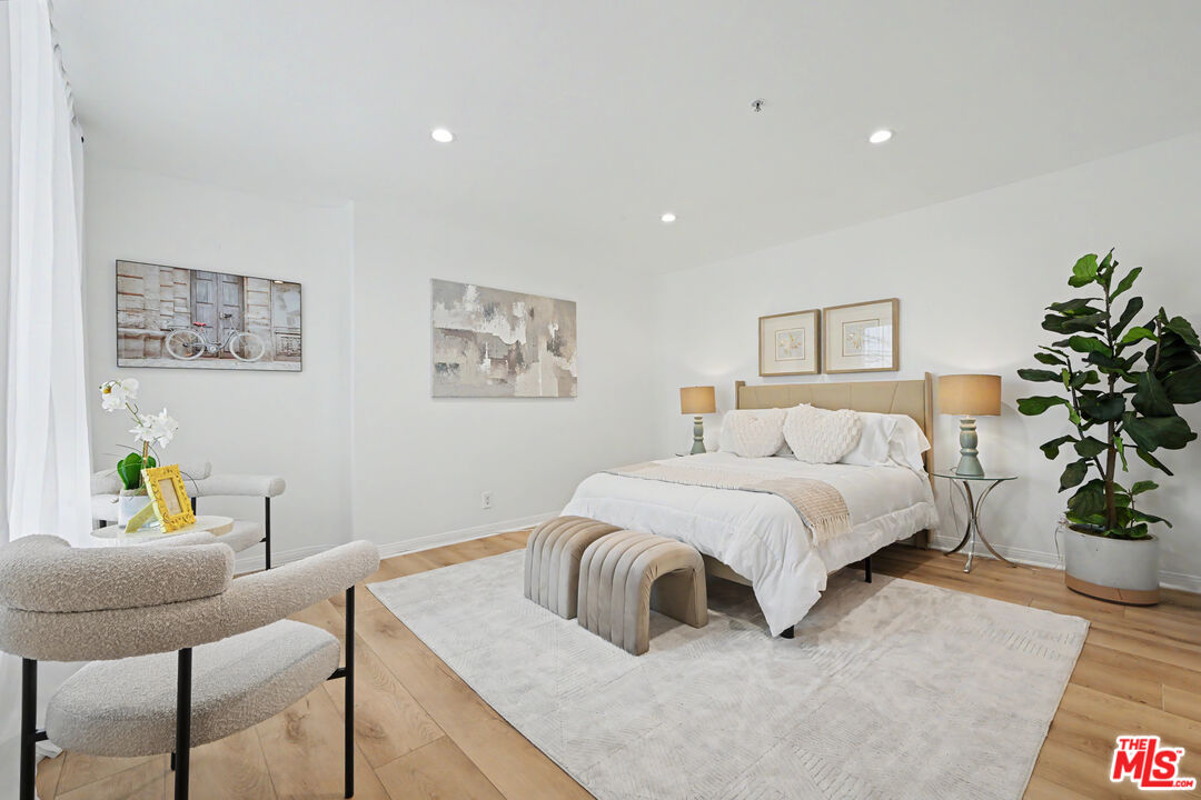 8559 ALCOTT ST Unit: 104