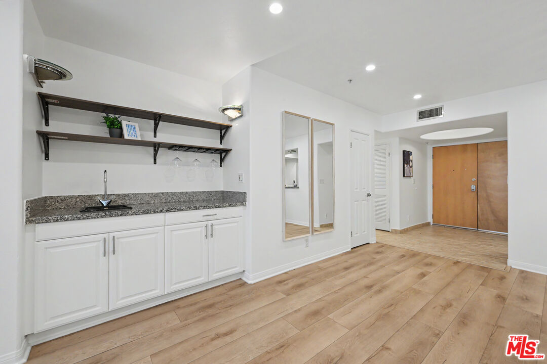 8559 ALCOTT ST Unit: 104