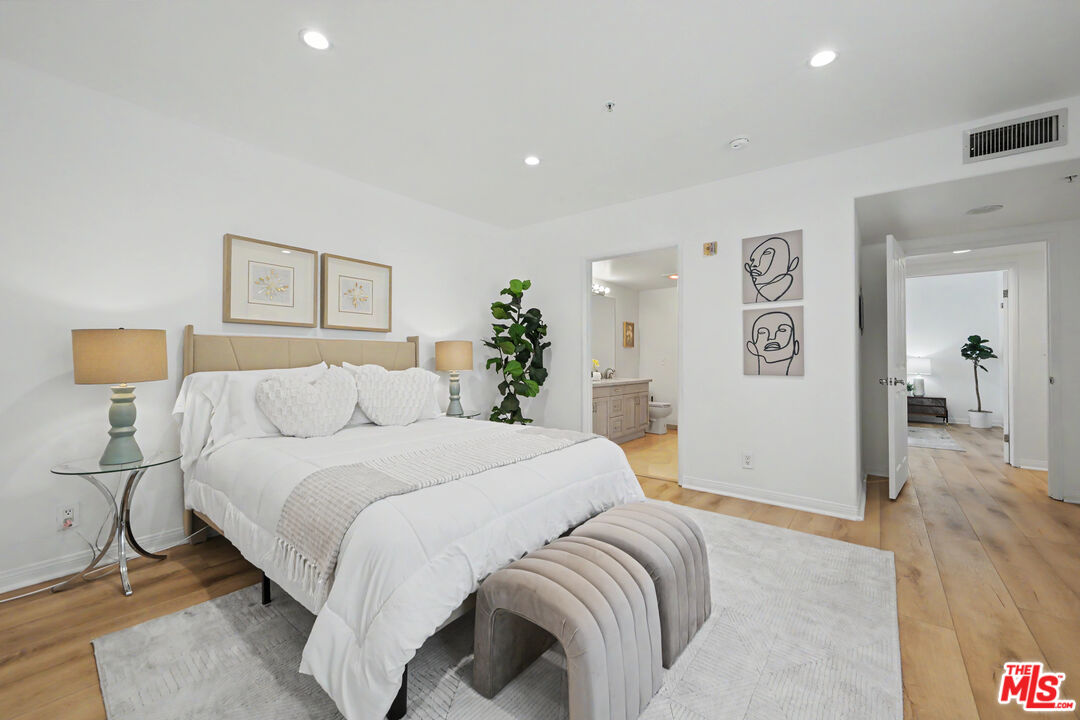 8559 ALCOTT ST Unit: 104