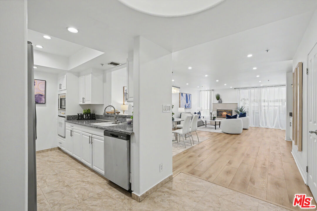 8559 ALCOTT ST Unit: 104