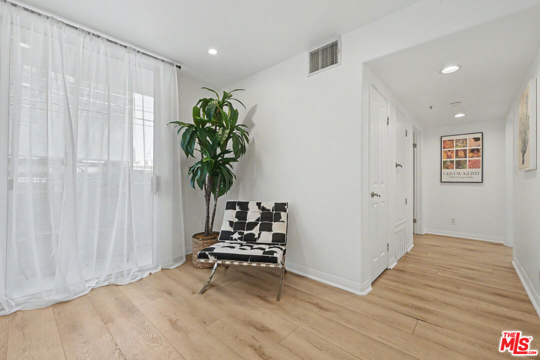 8559 ALCOTT ST Unit: 104