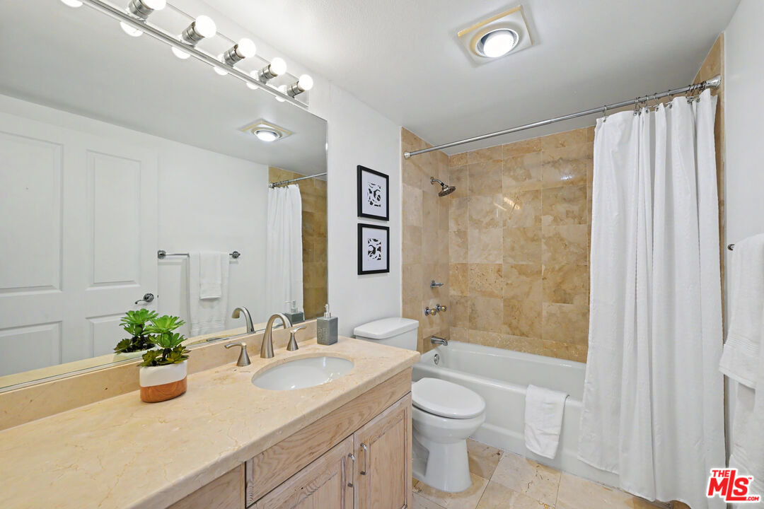 8559 ALCOTT ST Unit: 104