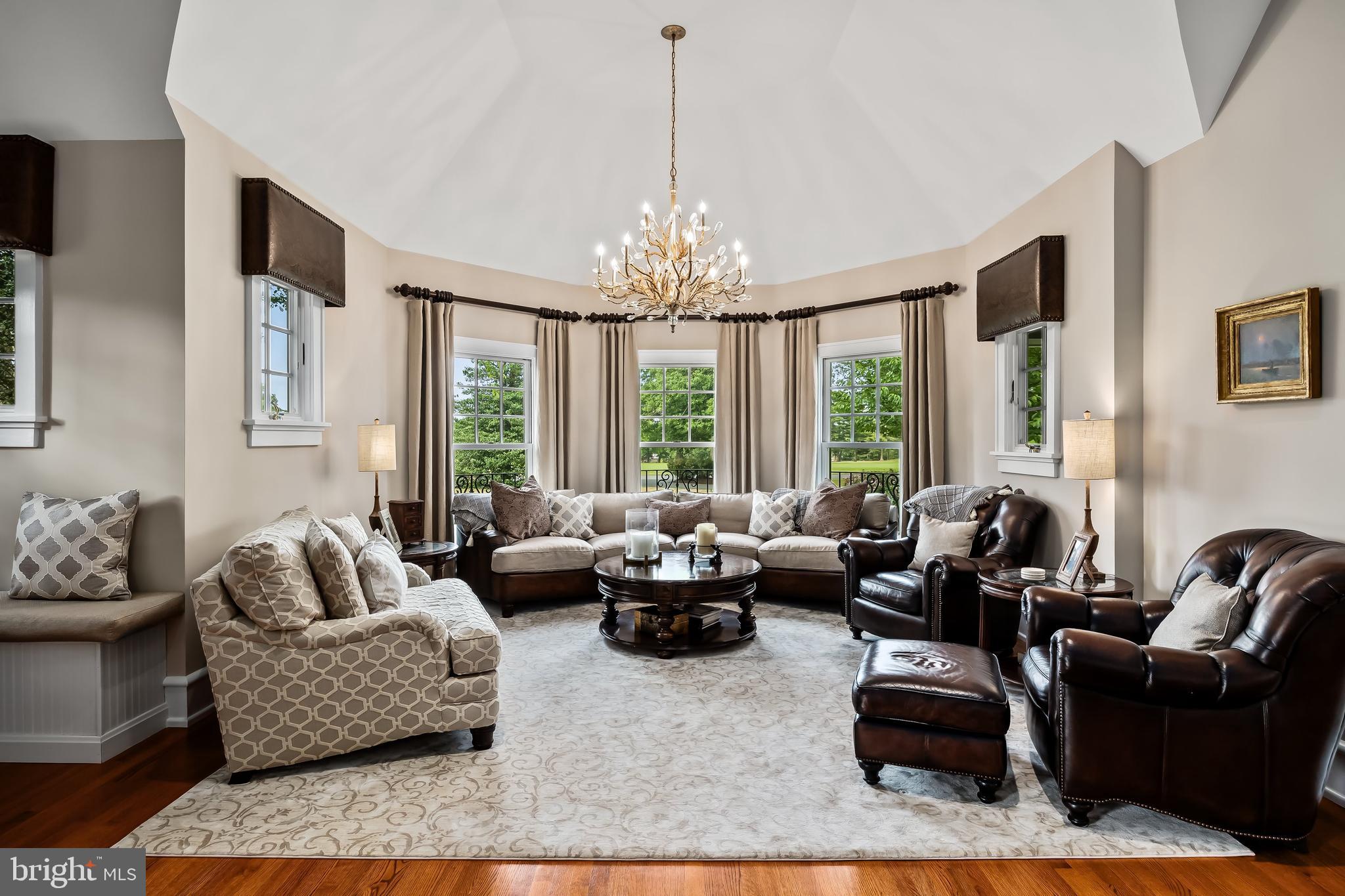 1103 Golf Rd