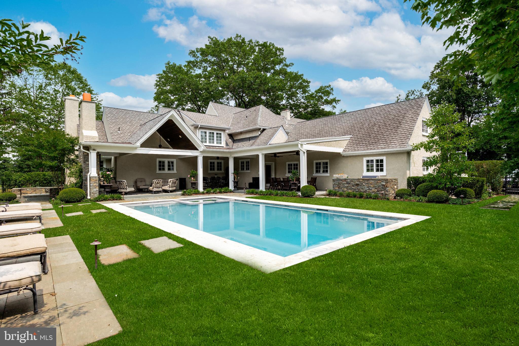 1103 Golf Rd