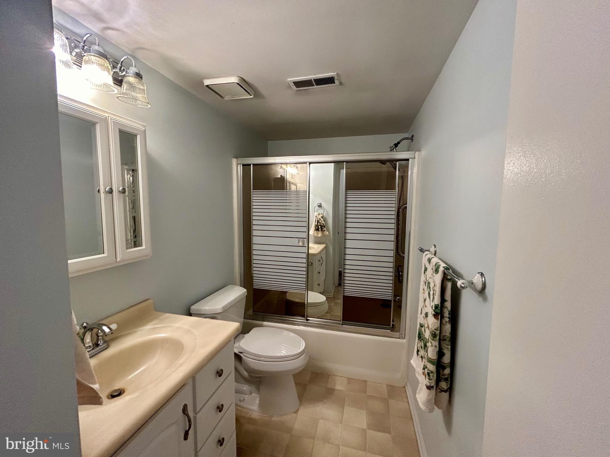 12 Gretna Ct