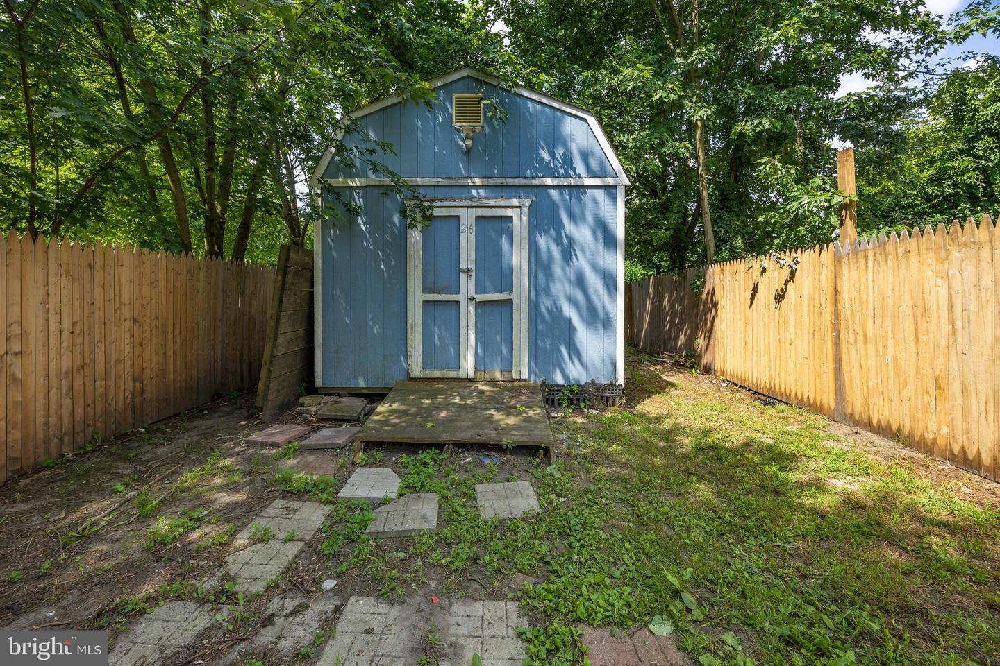 26 Pine St
