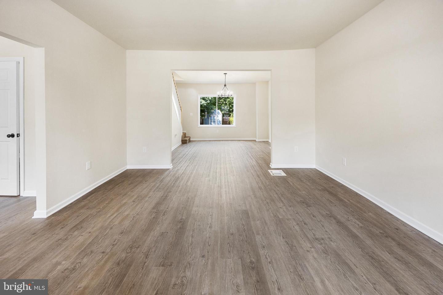 26 Pine St
