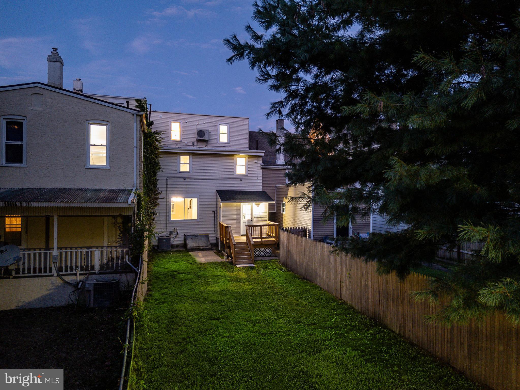 26 Pine St