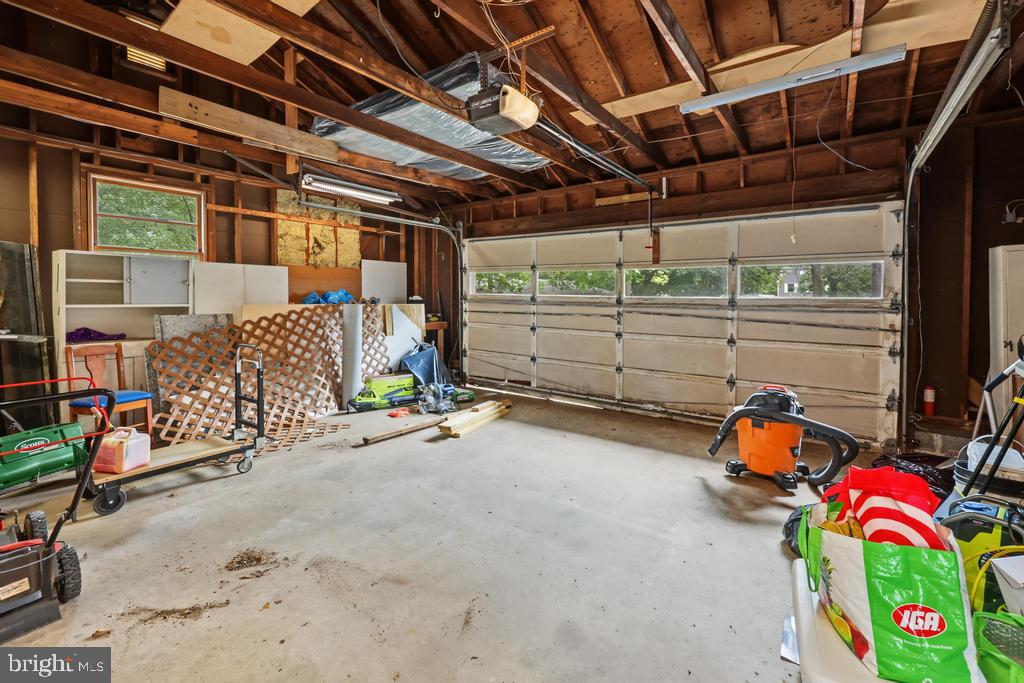 2709 CREEK ROAD