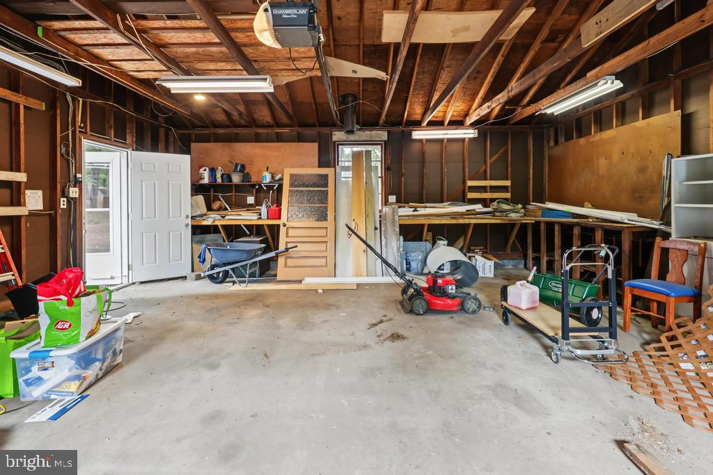 2709 CREEK ROAD
