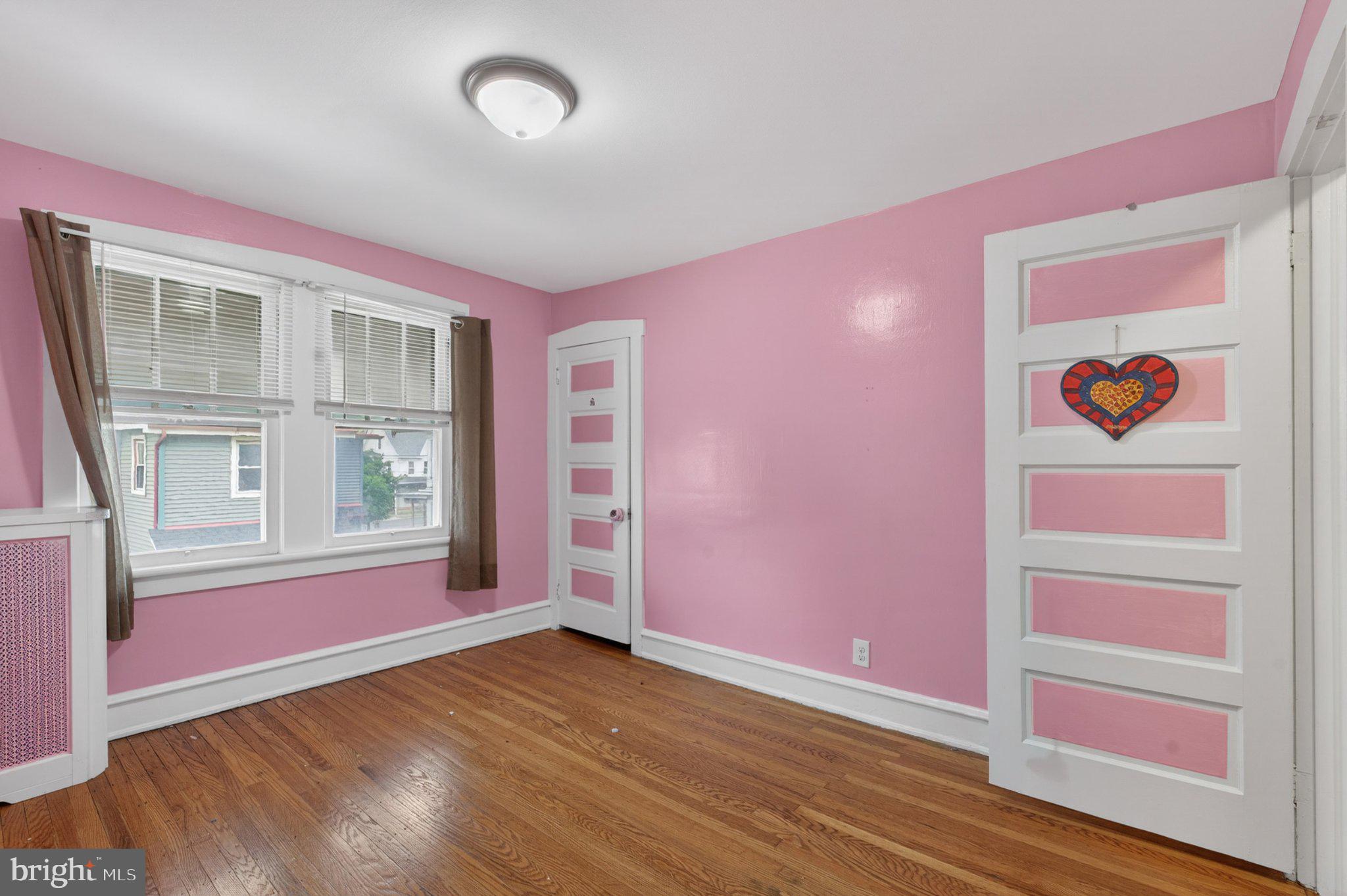 210 E MULBERRY STREET