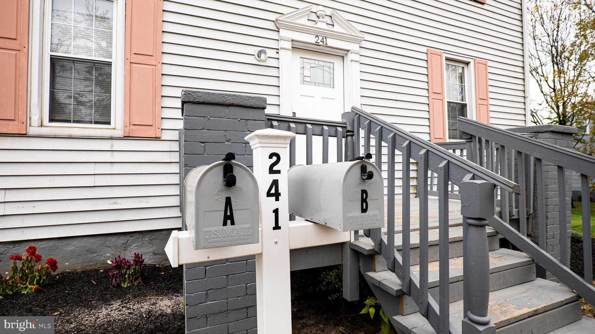 241 Victoria Ave #A