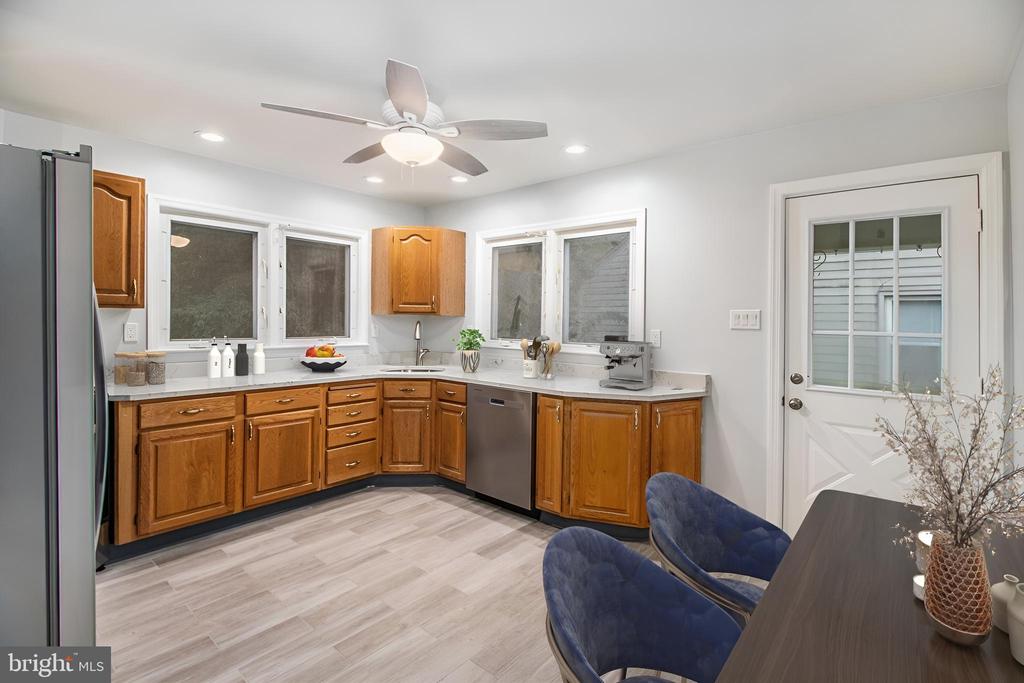 231 W Linden Ave