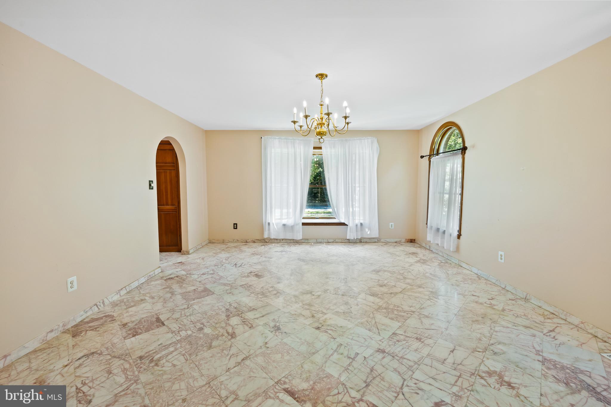 4 Kimberly Ct