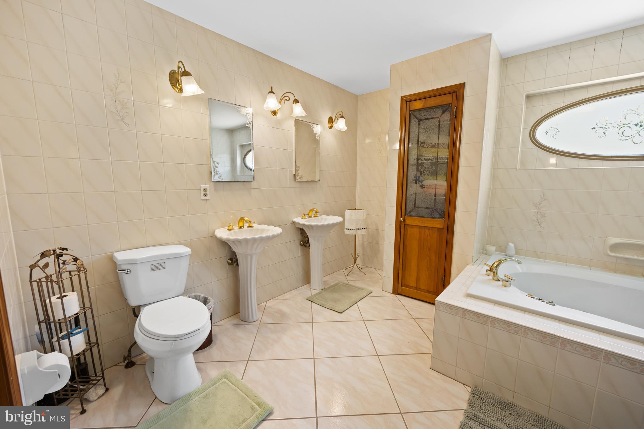 4 Kimberly Ct