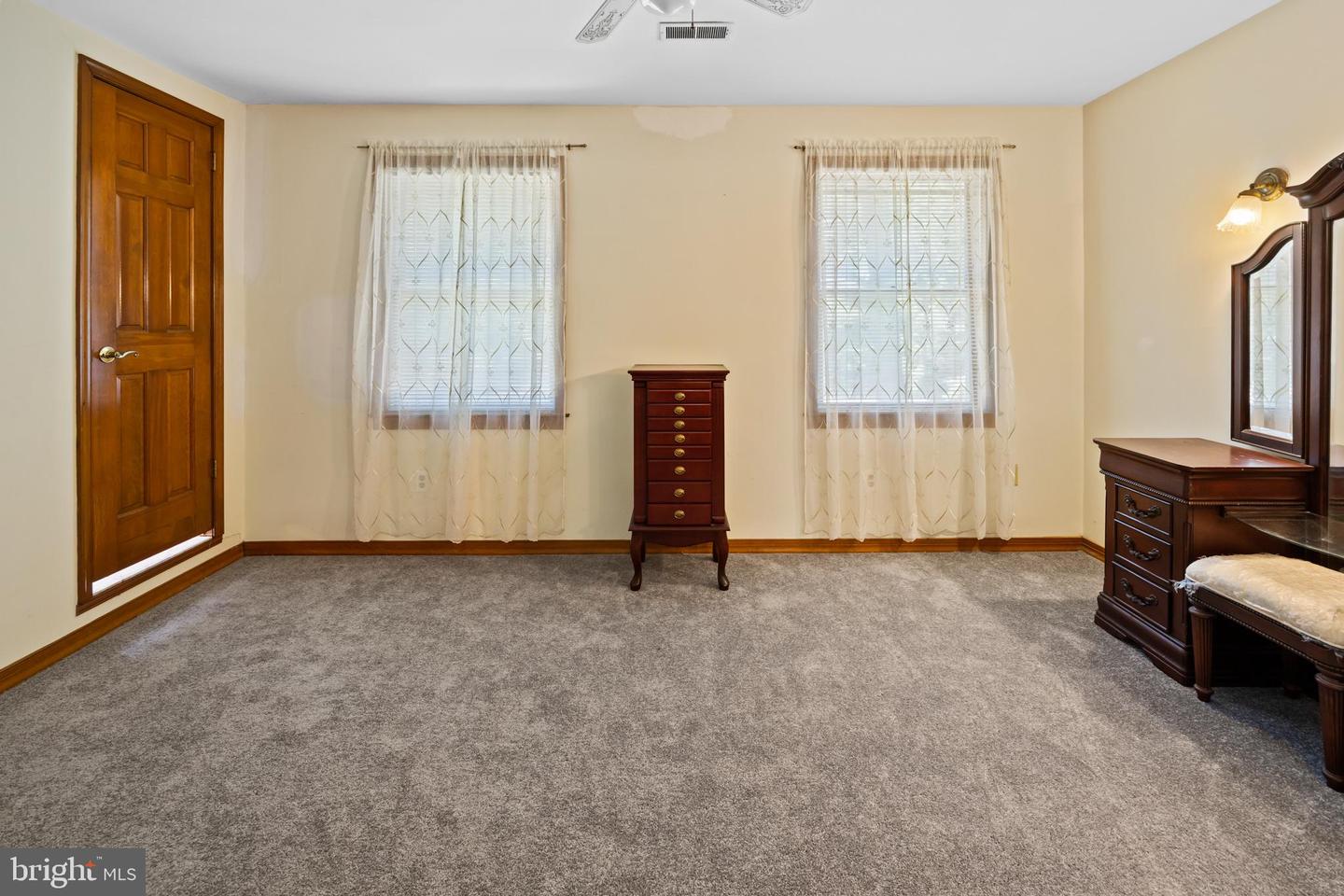 4 Kimberly Ct