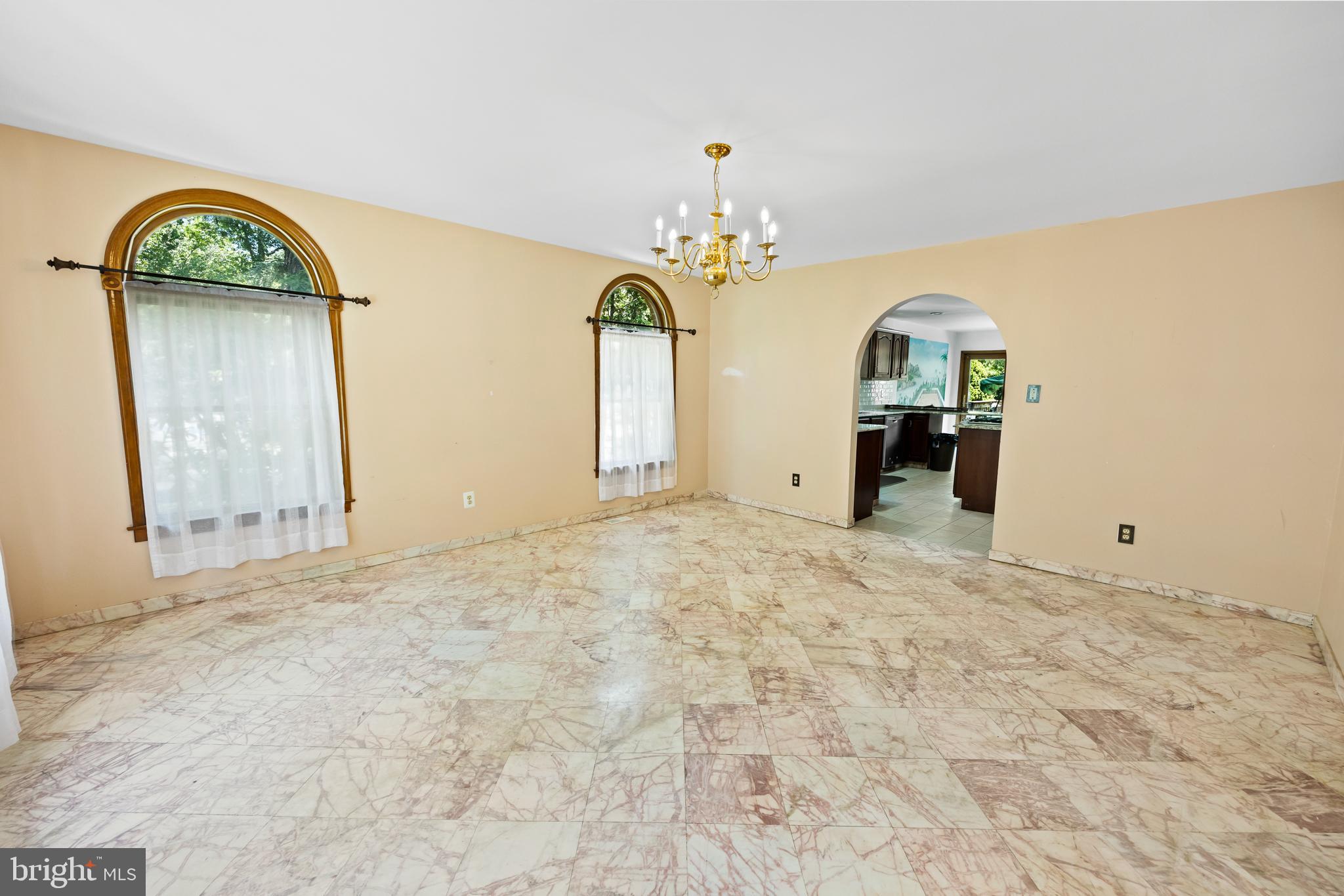 4 Kimberly Ct