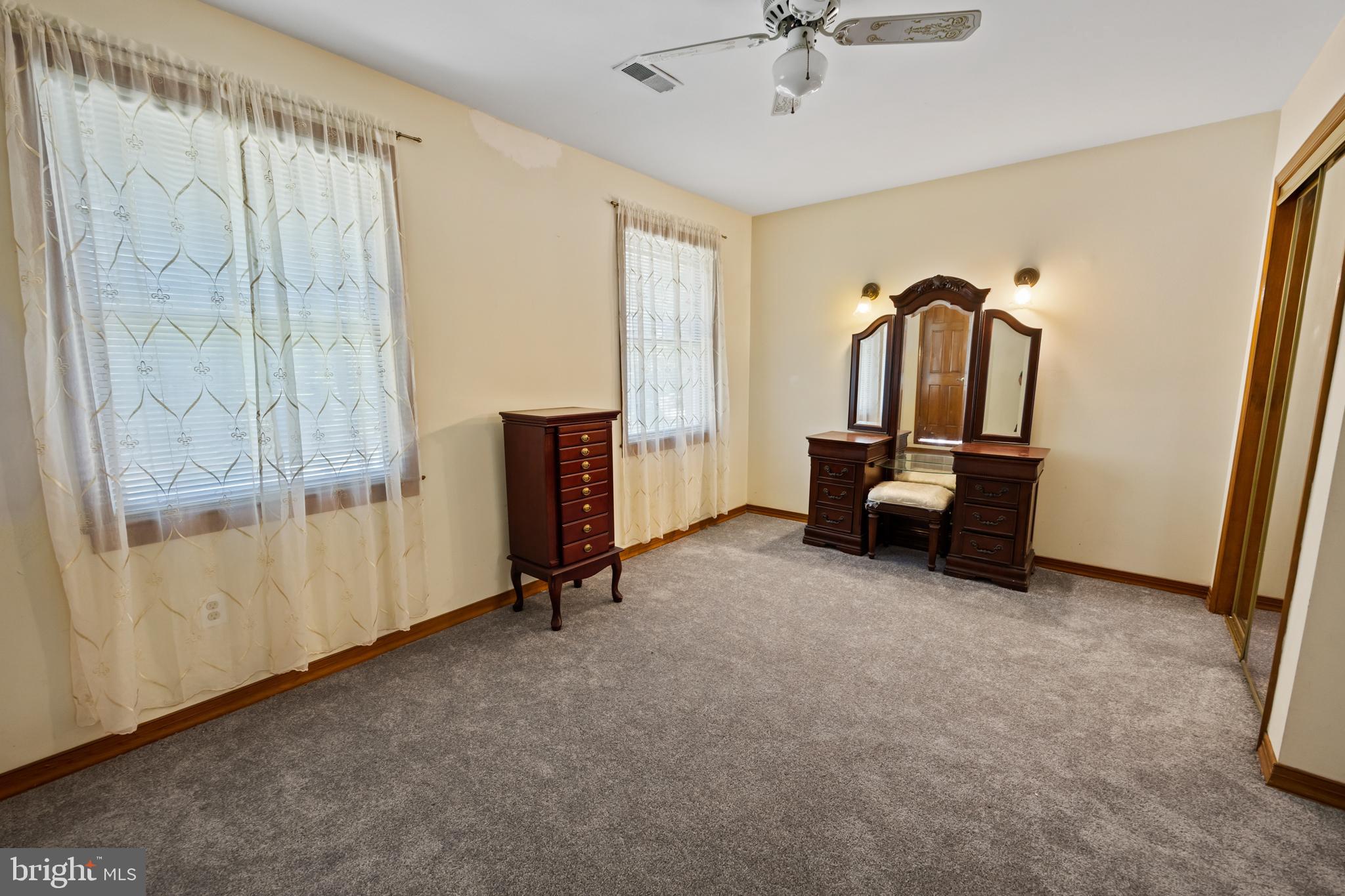 4 Kimberly Ct