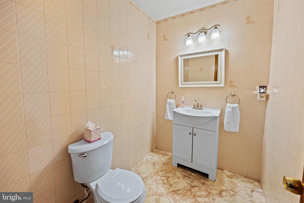 4 Kimberly Ct
