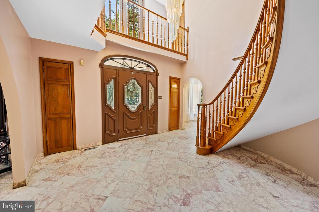 4 Kimberly Ct