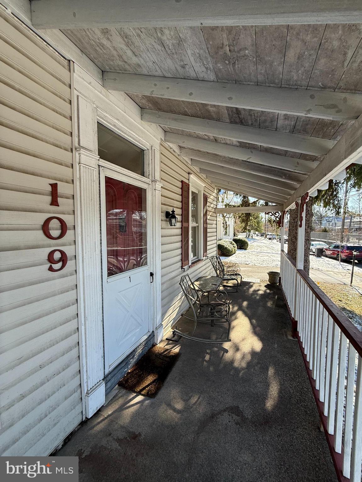 109 S ATLANTIC AVE #1