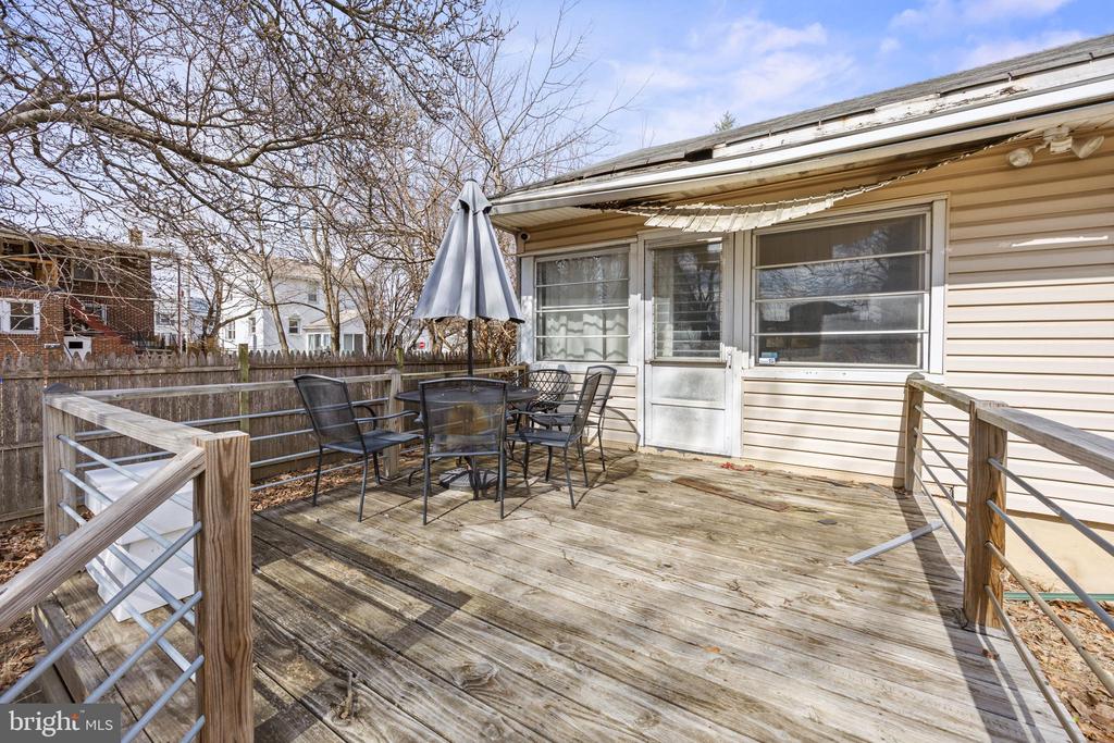 1506 Gaskill Ave