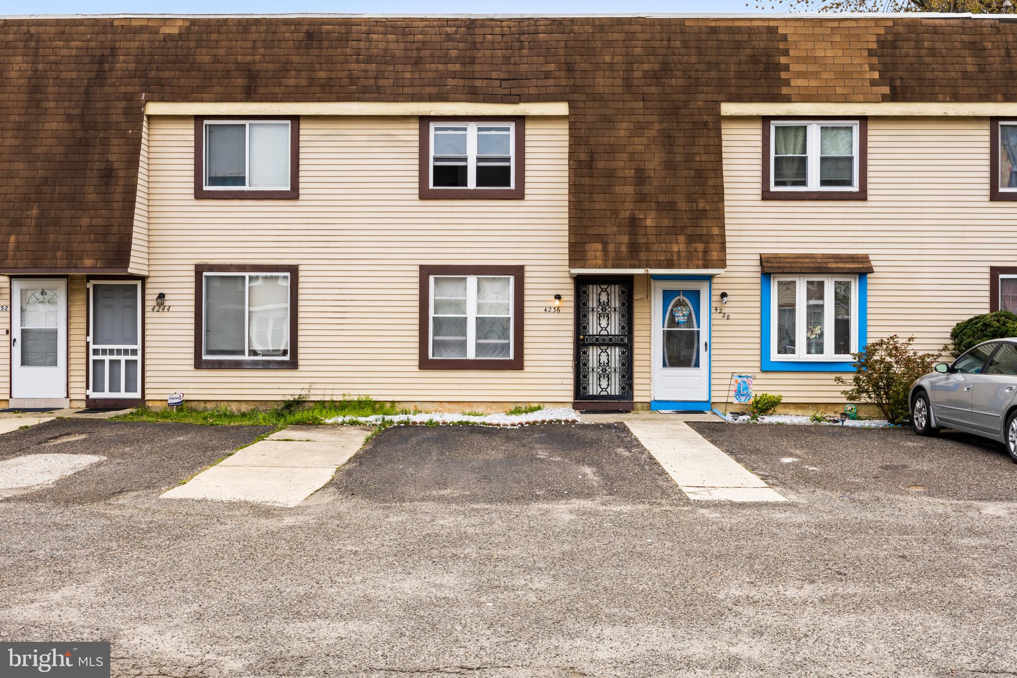 4236 Johnson Ct