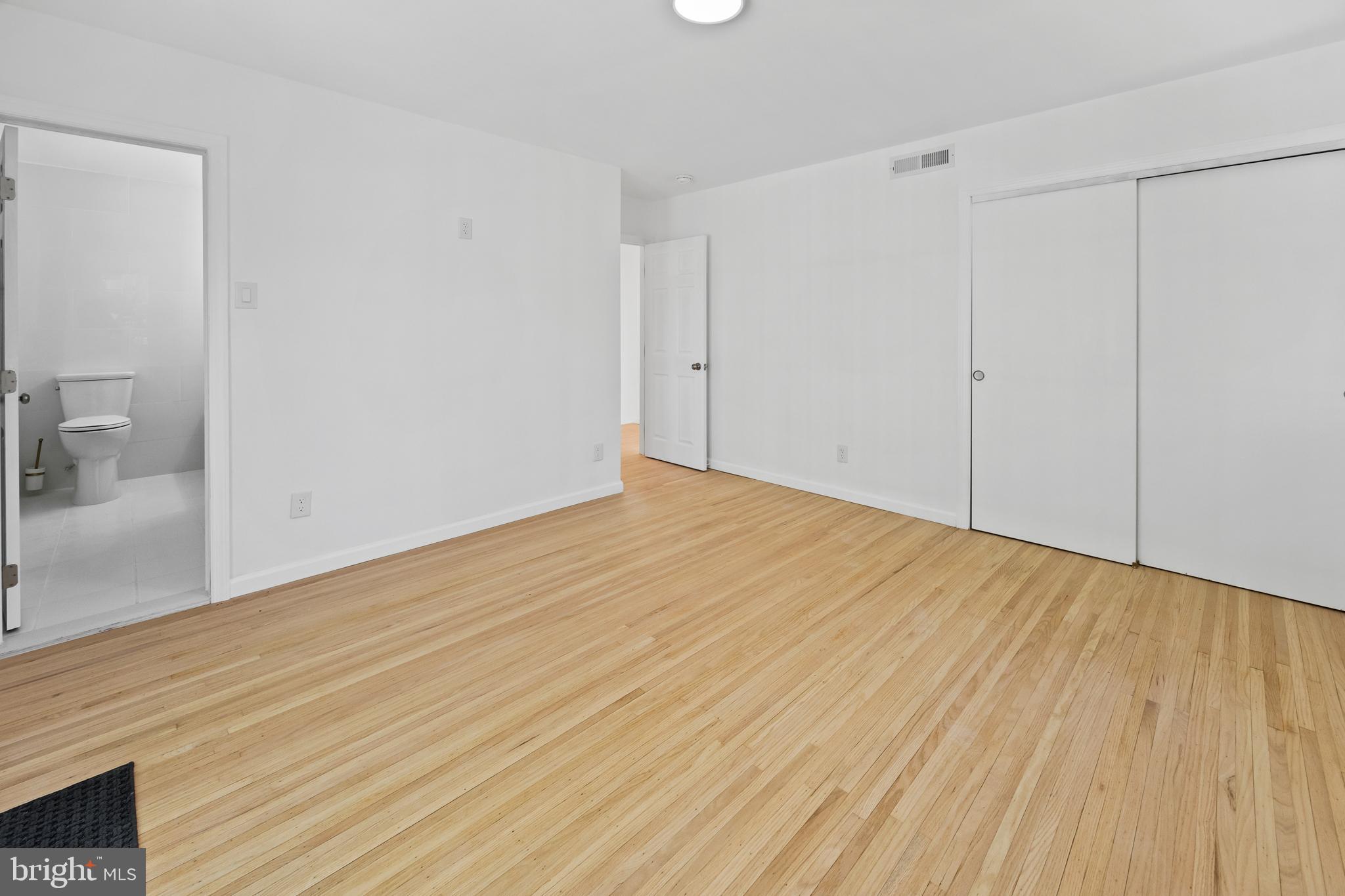 218 Rhode Island Ave