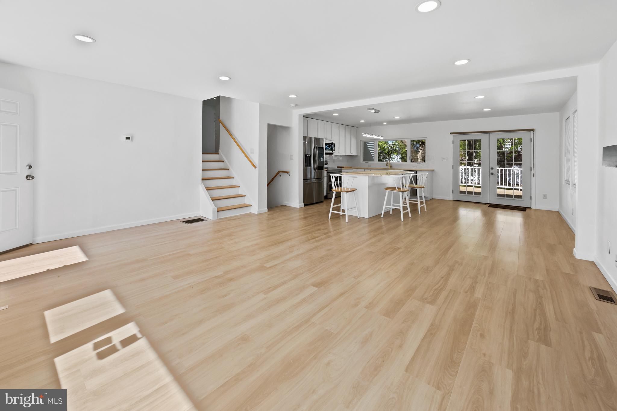 218 Rhode Island Ave