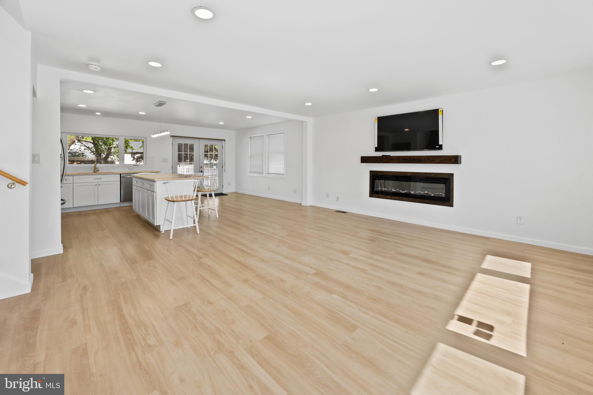 218 Rhode Island Ave